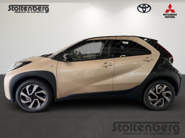 Foto 1 - Aygo X Teamplayer 1.0 CVT ACC Apple CarPlay Android Auto Musikstreaming DAB SHZ, ginger beige / night sky black