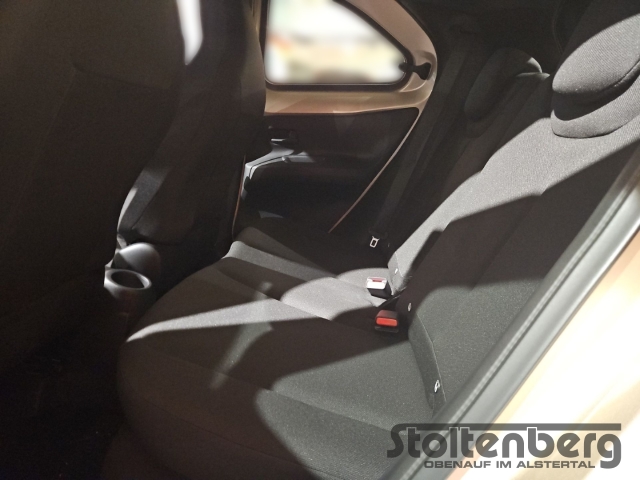 Foto 1 - Toyota Aygo X Teamplayer 1.0 ACC Apple CarPlay Android Auto DAB SHZ Spurhalteass., ginger beige / night sky blackmetallic / night sky