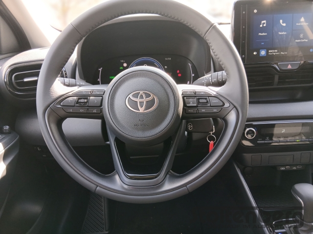 Foto 1 - Yaris 1.5 Dual-VVT-iE Hybrid Team D LED ACC Apple CarPlay Android Auto Musikstreaming, mysticschwarz mica