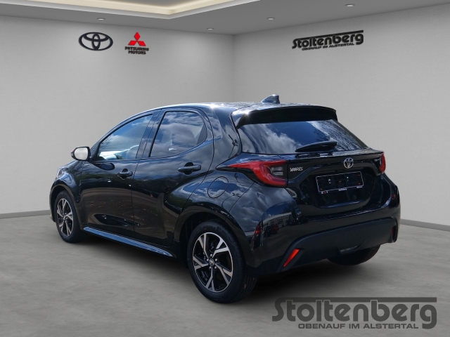 Foto 1 - Yaris 1.5 Dual-VVT-iE Hybrid Team D LED ACC Apple CarPlay Android Auto Musikstreaming, mysticschwarz mica