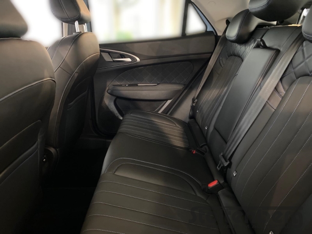 Foto 1 - ORA 03 300 Pro Navi digitales Cockpit 360 Kamera ACC Klimaautom DAB e-Sitze SHZ Keyless Entry, celestial blue (blau)