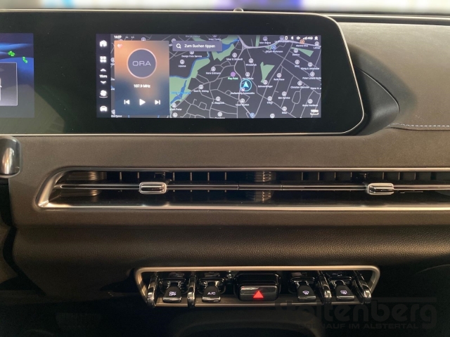 Foto 1 - ORA 03 300 Pro Navi digitales Cockpit 360 Kamera ACC Klimaautom DAB e-Sitze SHZ Keyless Entry, celestial blue (blau)