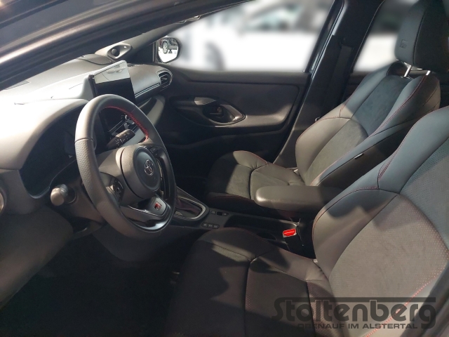 Foto 1 - Yaris 1.5 Dual-VVT-iE Hybrid GR Sport, storm grey (grau)