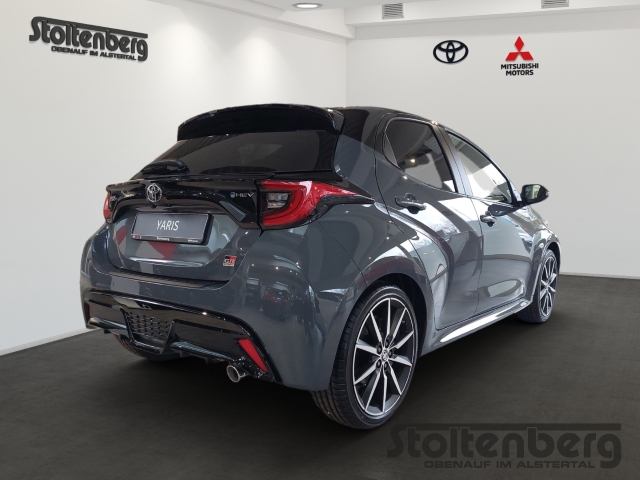 Foto 1 - Yaris 1.5 Dual-VVT-iE Hybrid GR Sport, storm grey (grau)