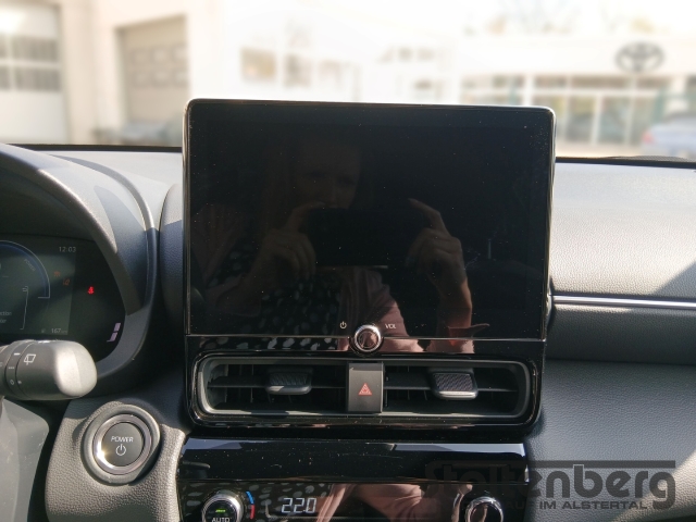 Foto 1 - Toyota Yaris Cross Teamplayer 1.5 Hybrid *Navi LED Apple CarPlay Android Auto Klimaautom Musikstreaming, super white 2 (weiss)