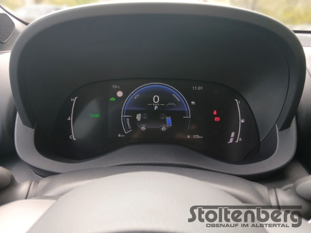 Foto 1 - Toyota Yaris Cross Teamplayer 1.5 Hybrid Navi LED Apple CarPlay Android Auto Klimaautom Musikstreaming, emotional red 2 (rot)