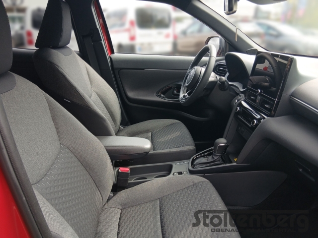 Foto 1 - Toyota Yaris Cross Teamplayer 1.5 Hybrid Navi LED Apple CarPlay Android Auto Klimaautom Musikstreaming, emotional red 2 (rot)