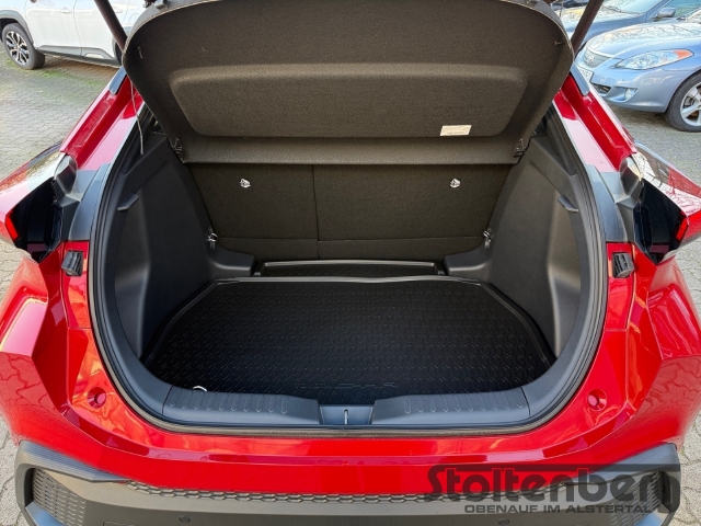 Foto 1 - C-HR 2,0 Hybrid Teamplayer *Technik-Paket Navi LED ACC El. Heckklappe Apple CarPlay, emotional red 2 (3u5)/ black (202) (rot)